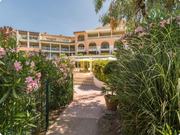 Residence Pierre & Vacances Premium Les Calanques Des Issambres Les Issambres Eksteriør billede