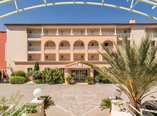 Residence Pierre & Vacances Premium Les Calanques Des Issambres Les Issambres Eksteriør billede